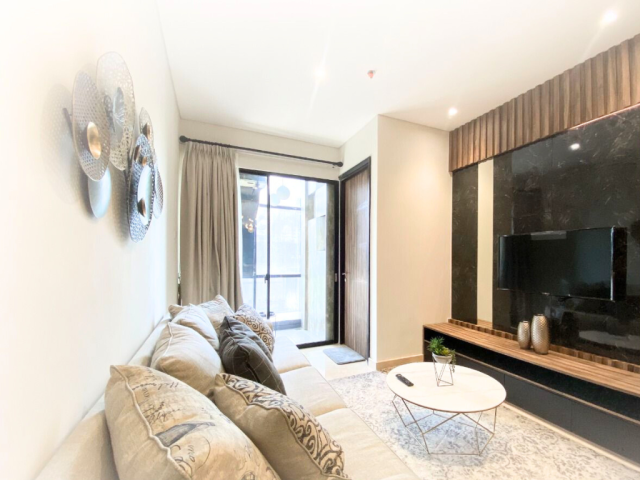 Sudirman Suites Lantai Tengah