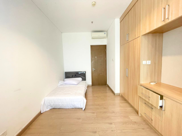 1Park Avenue Tower King Lantai Tengah