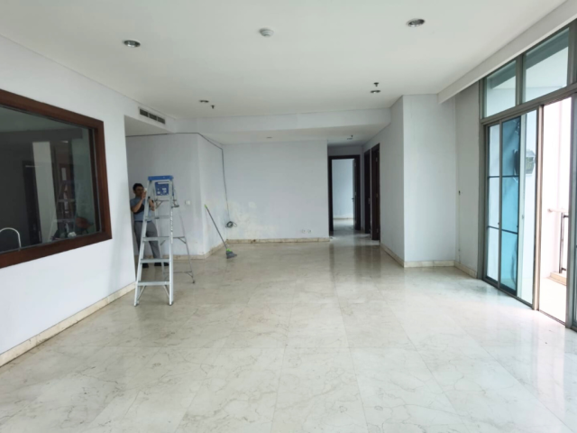 The Essence Dharmawangsa Tower East Lantai Tengah