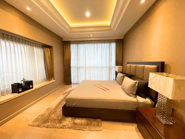1Park Avenue Tower Royal Lantai Tengah