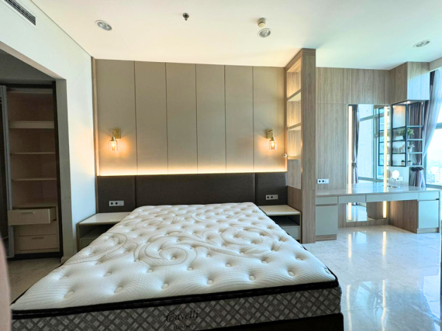 Essence Dharmawangsa Tower East Lantai Tengah