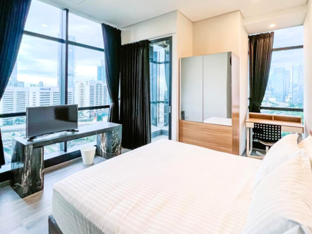 Sudirman Suites Lantai Tengah