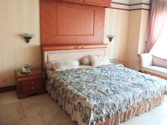 Somerset Grand Citra Condominium Lantai Tengah