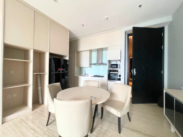 LaVie All Suites Tower Porte Lantai Tengah