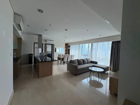 Setiabudi Sky Garden Tower Garden Lantai Sedang