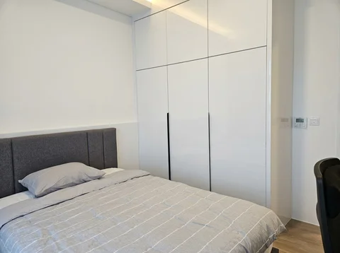 Fifty Seven Promenade Tower Sky Lantai Atas
