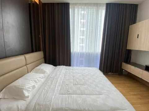 The Peak Sudirman Tower Regal Lantai Atas