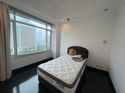 Four Seasons Residences Tower Spring Lantai Rendah
