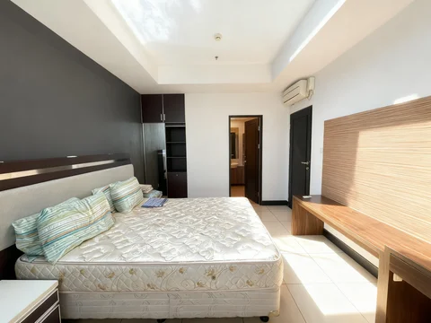 Essence Dharmawangsa Tower Eminence 2 Lantai Tengah
