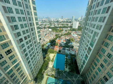 Gandaria Heights Tower B Lantai Tengah