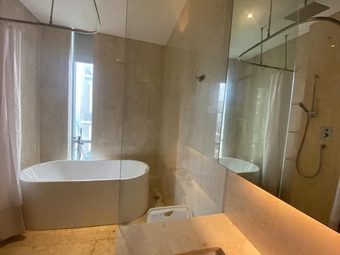 Senopati Suites Tower 2 Lantai Tengah