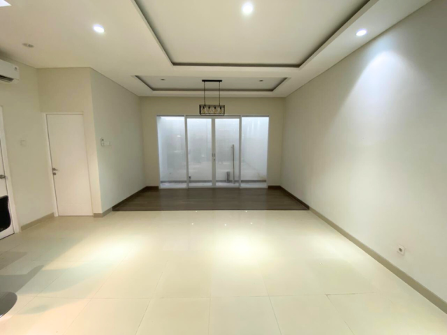 Rumah Disewakan Pinang Residence 4 Kamar