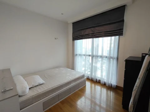 Residence 8 Senopati Tower 2 High Floor