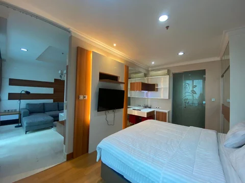 Residence 8 Senopati Tower 3 Lantai Tengah