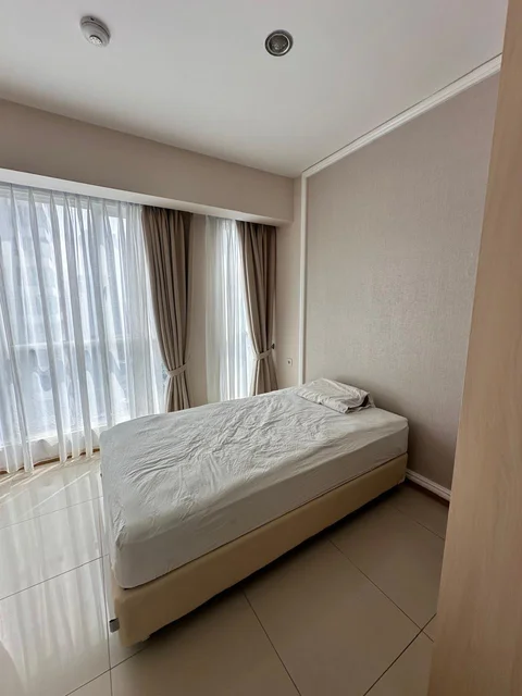 Gandaria Heights Tower B Lantai Tengah