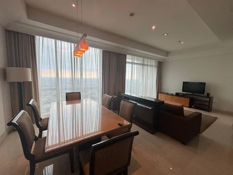 Pakubuwono View Tower Lacewood Lantai Atas