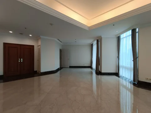 Four Seasons Residences Tower Summer Lantai Tengah