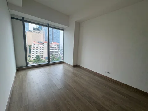 Fifty Seven Promenade Tower City Lantai Bawah