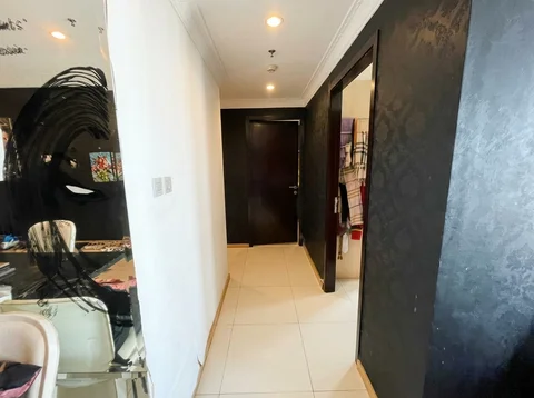 Gandaria Heights Tower B Lantai Tengah