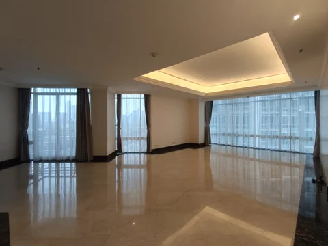Four Seasons Residences Tower Summer Lantai Tengah