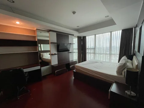 Kemang Village Tower Infinity Lantai Tengah